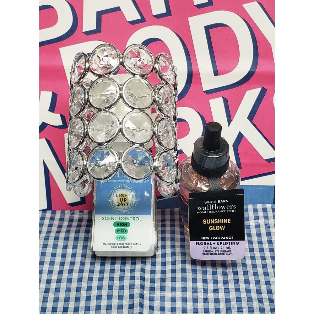 BBW Clear Gems Nightlight Adjustable Wallflowers Scent Control Plug In w. Refill